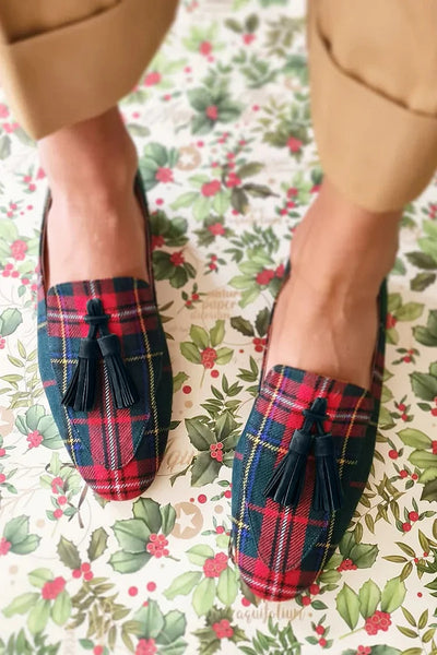 Isabella | Scottish Chic Loafer with Fringes