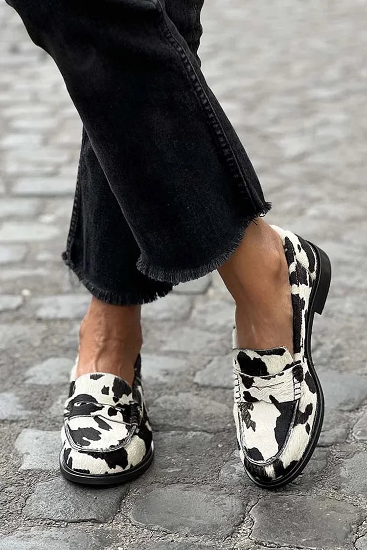 Clara | Cow-Print Loafers