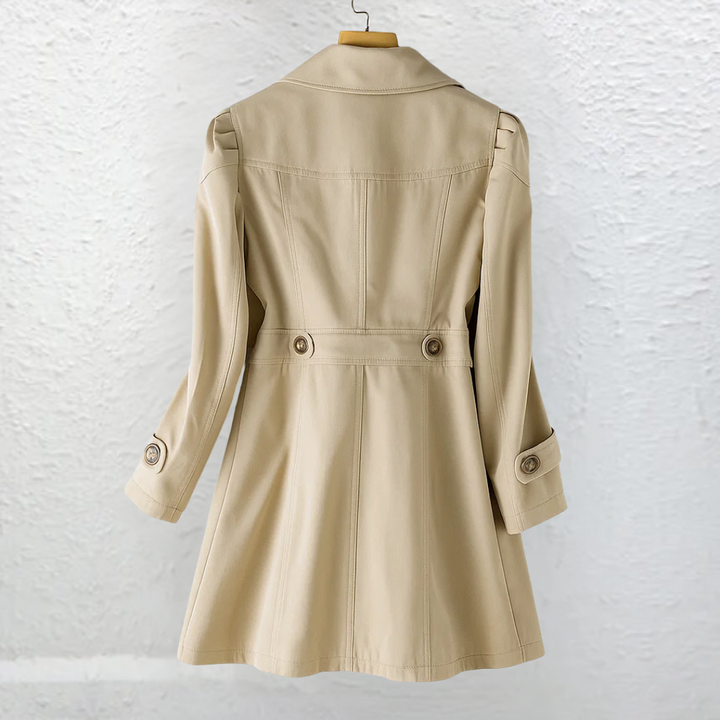 Georgette | Women's Fitted Double-Breasted Coat with Flap Pockets
