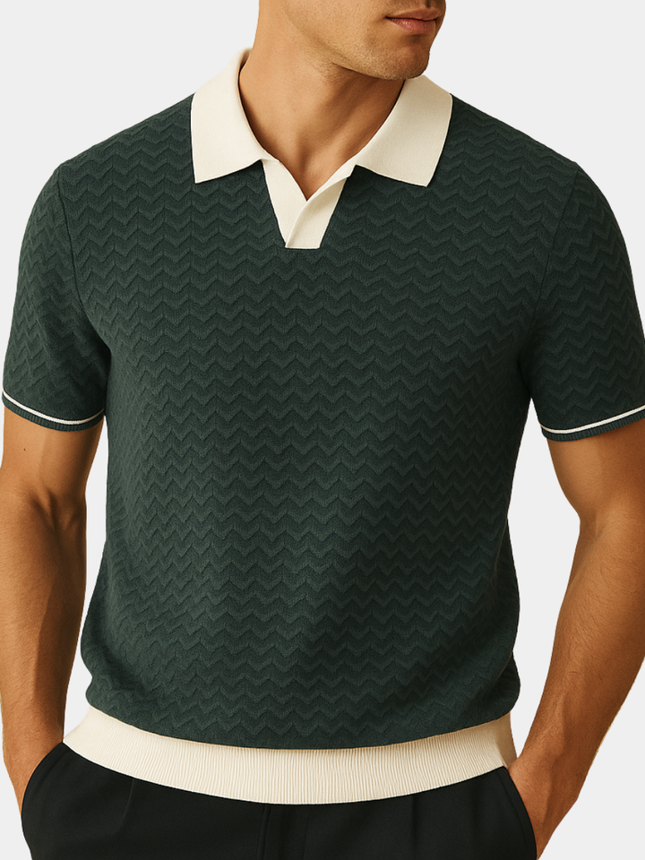 Men's Short Sleeve Knit Polo Shirt with Contrast Collar and Zigzag Pattern