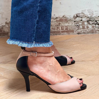 Noirella | Mid-heel pumps with ankle strap