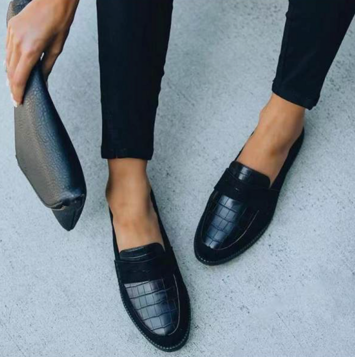 Women's Loafers with Textured and Glossy Finish