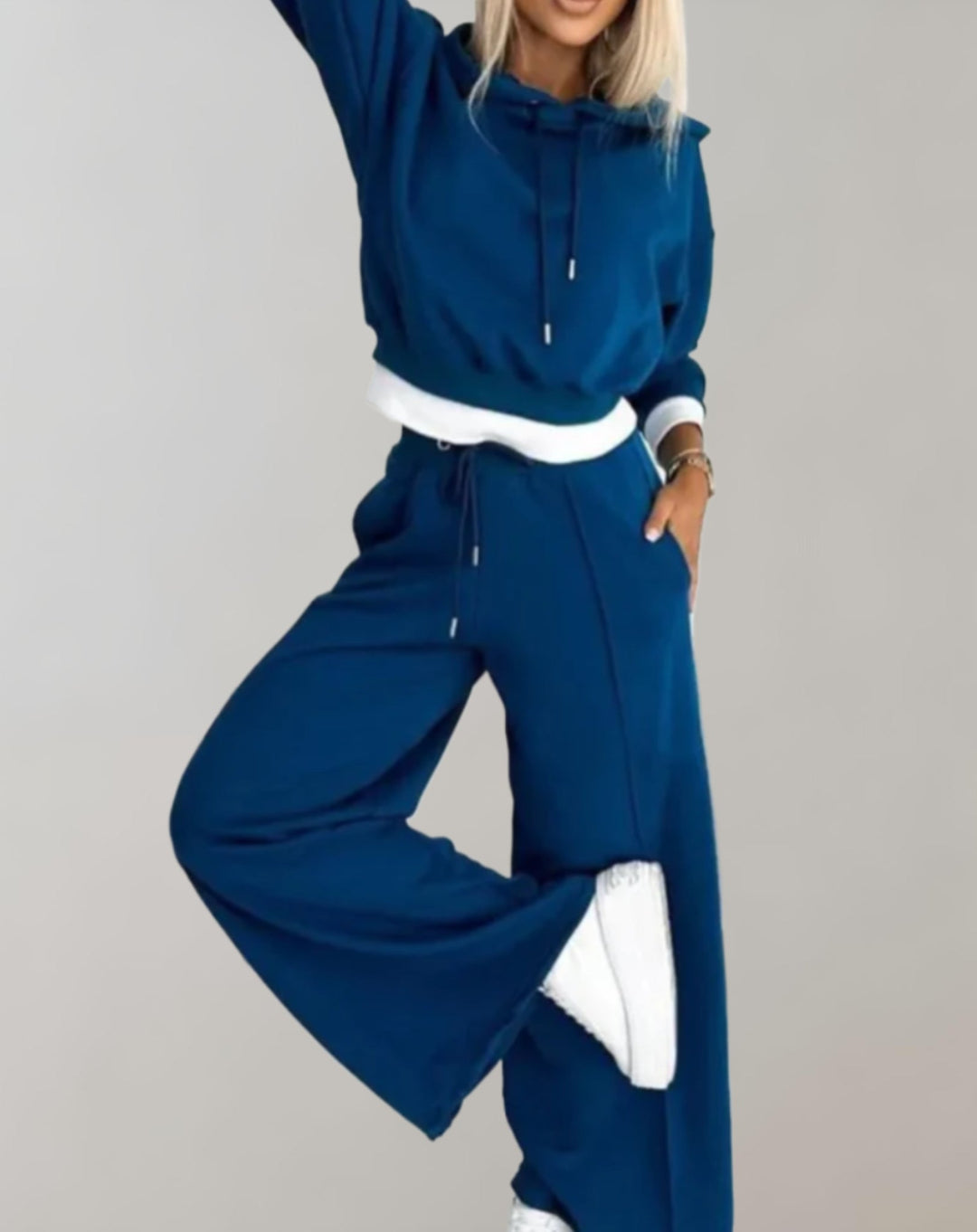 Women's Two Piece Casual Fit Tracksuit Pants with Wide Legs