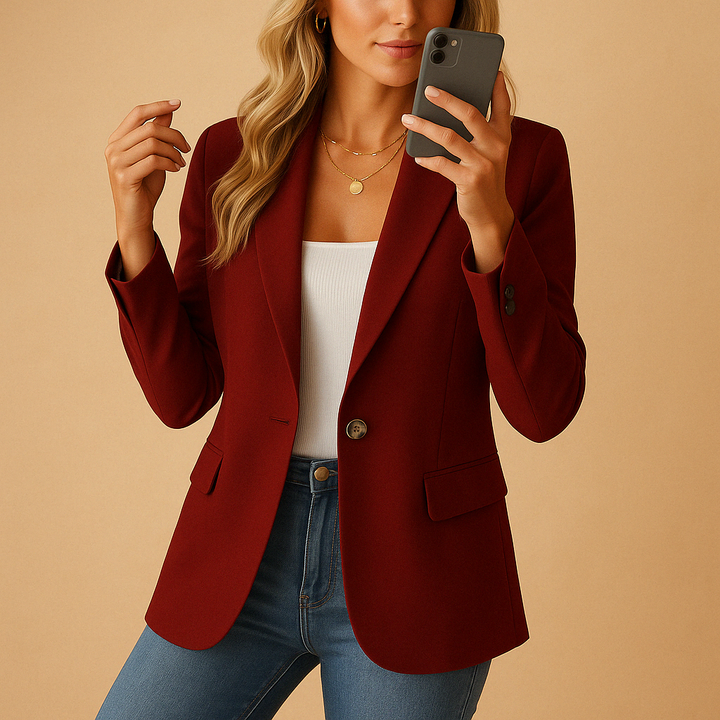 Women's Fitted Blazer with Tailored Stretch Design