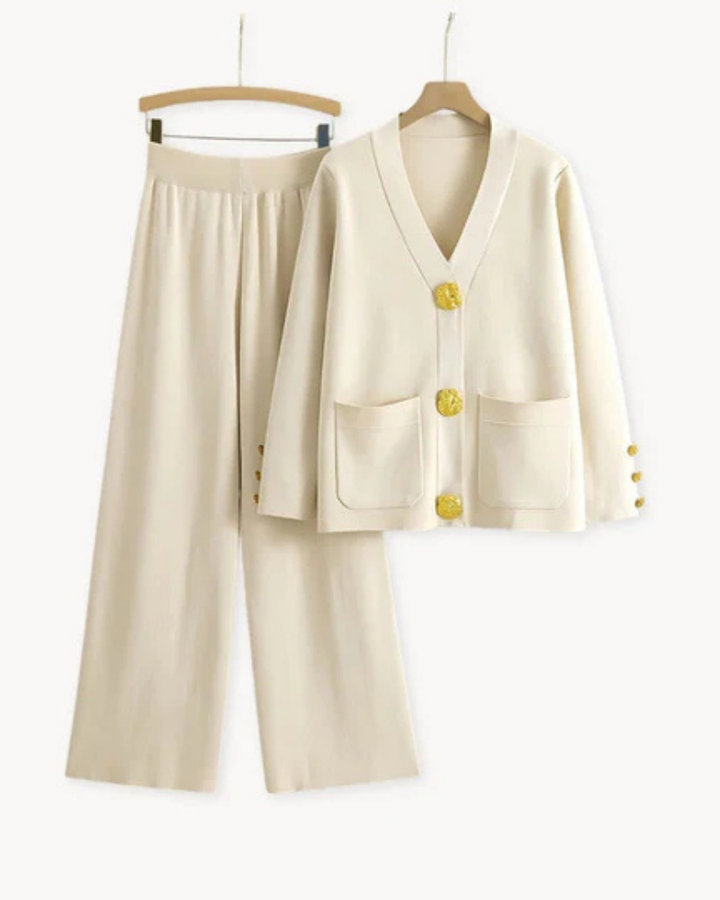 Evangeline | Women's Soft Warm Flattering Luxury Comfort Set