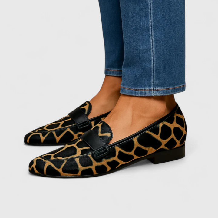 Kleirra | Classic Loafers