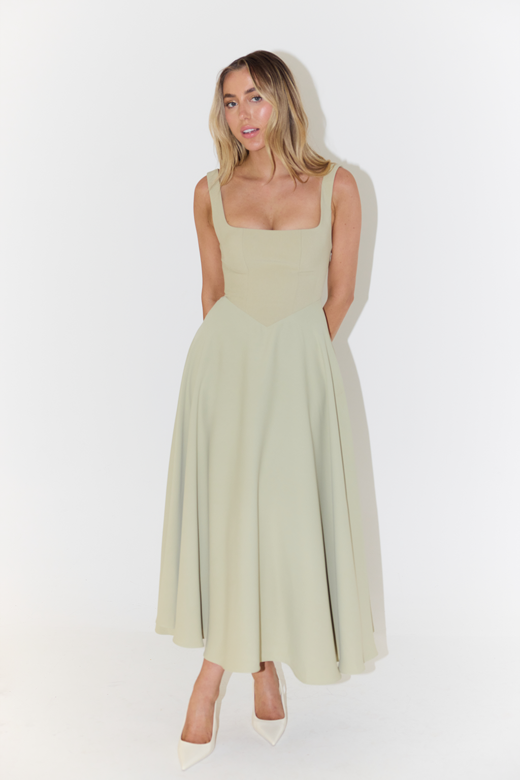 Levy | Women's High-Waist Square Neck Sleeveless Midi Dress