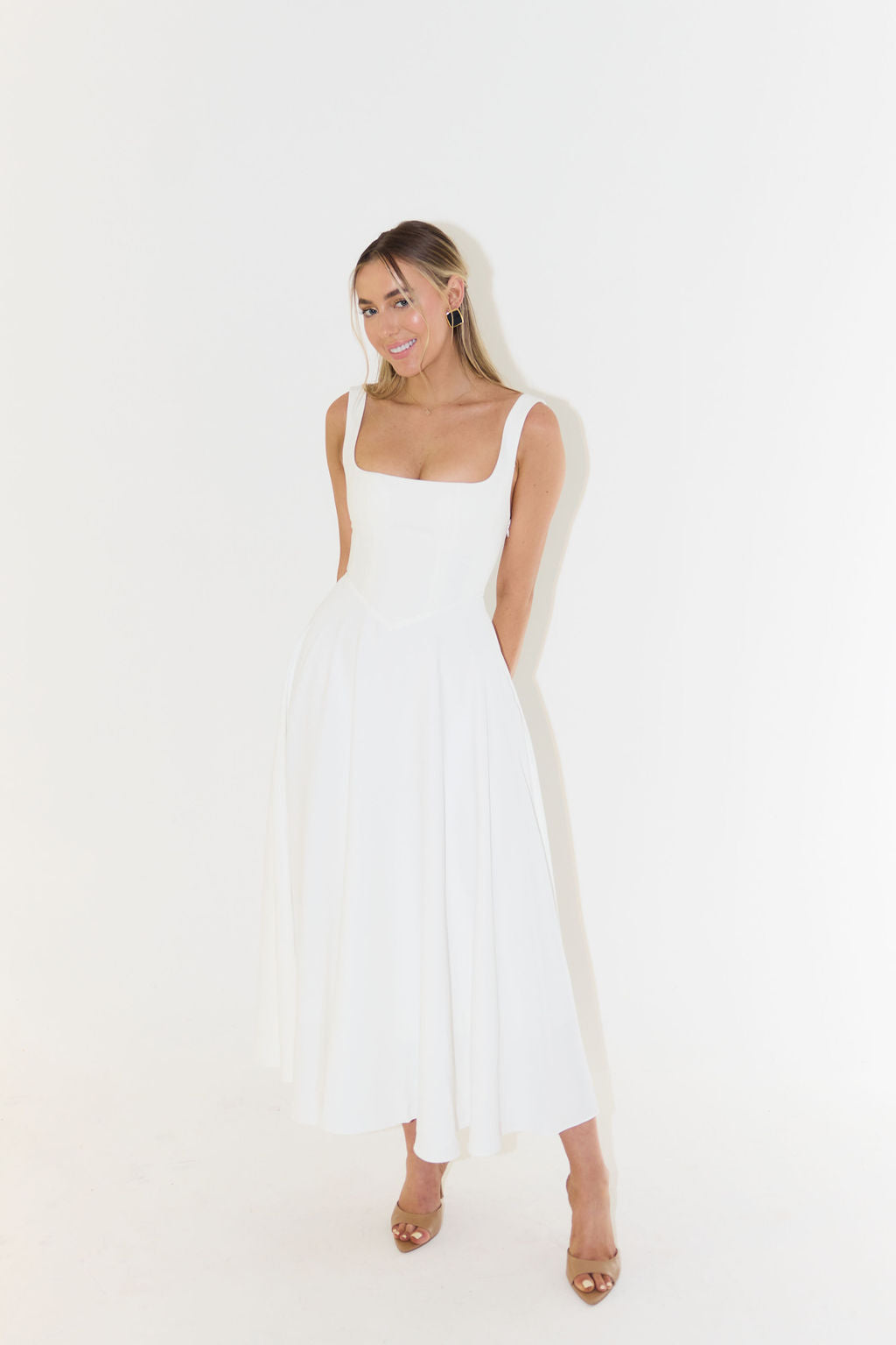 Levy | Women's High-Waist Square Neck Sleeveless Midi Dress