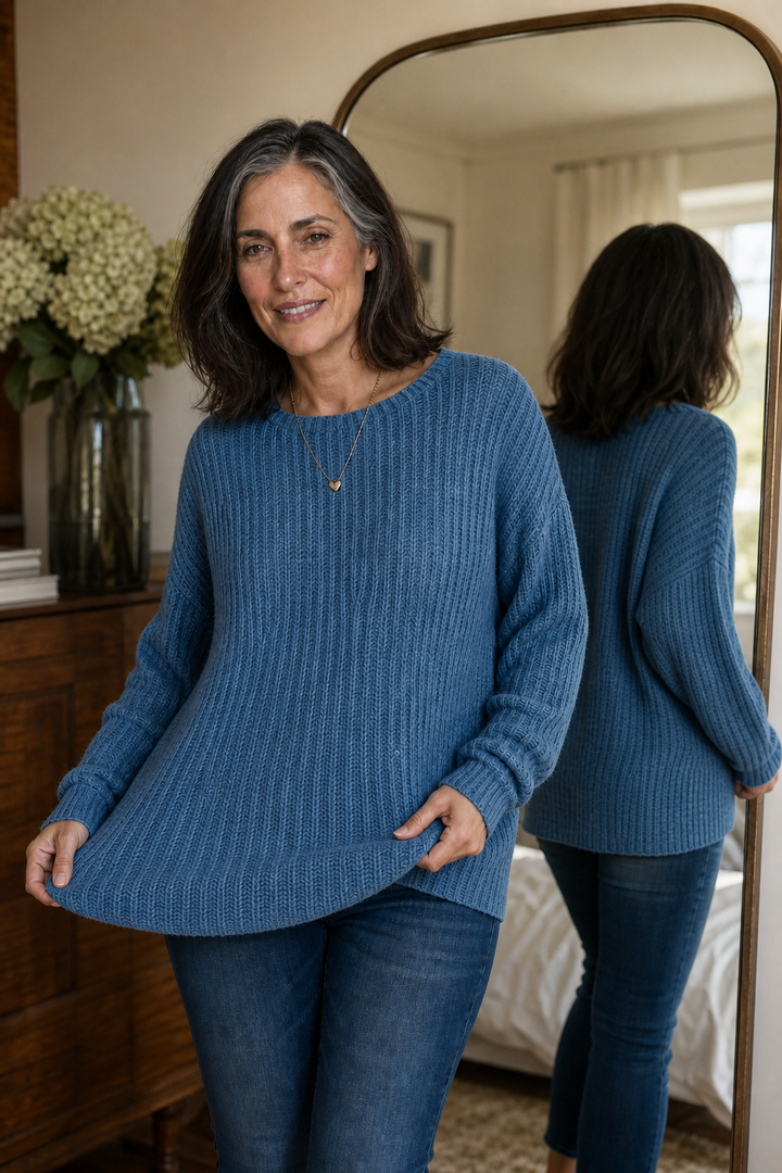 Florine | Women's Ribbed Sweater with Curved Hem
