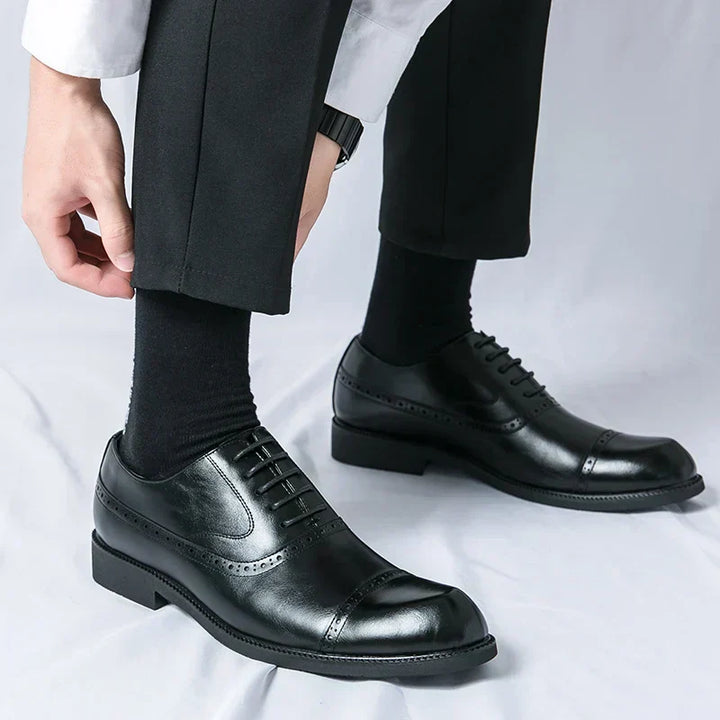 mens-formal-synthetic-oxford-shoes-with-cap-toe-and-laces-17