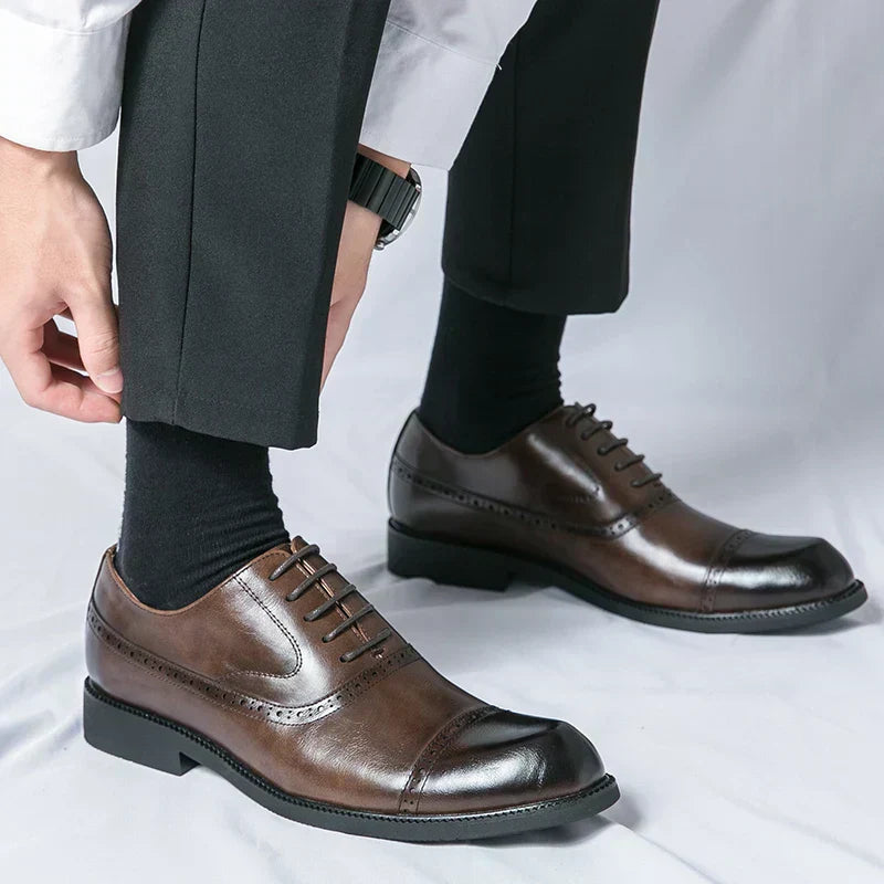 mens-formal-synthetic-oxford-shoes-with-cap-toe-and-laces-9