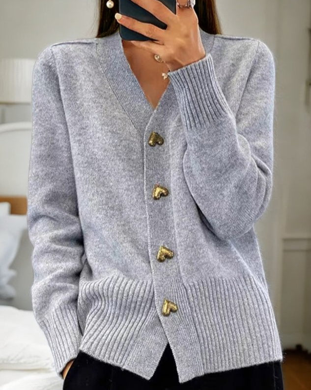 Diede | Cardigan with Heart Buttons