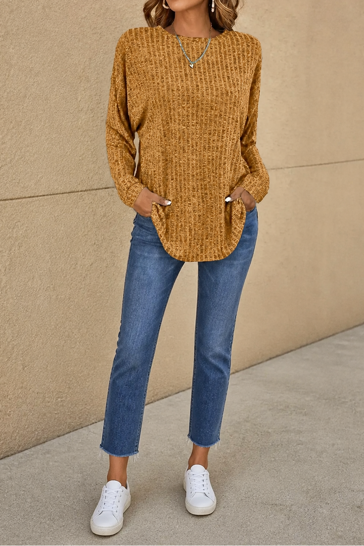 Florine | Women's Ribbed Sweater with Curved Hem